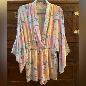 Jen’s Private Booty Pink Floral Kimono-Style Romper Sz Medium Elasticized Waist